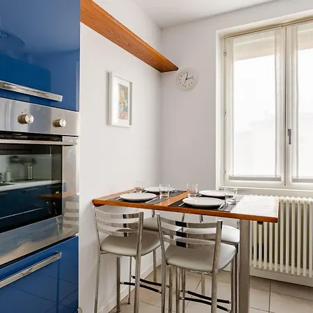 Appartement Leopardi 9, Bright Close To And Train Station Lecco