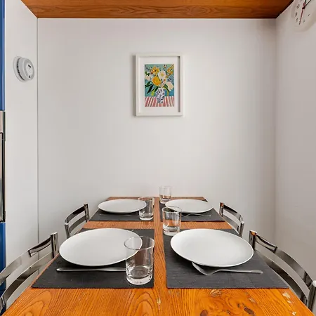 Leopardi 9, Bright - Como&station Nearby * Lecco