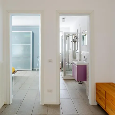 Leopardi 9, Bright Close To And Train Station *