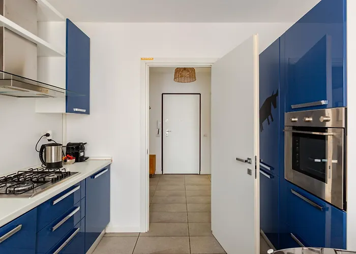 Leopardi 9, Bright Close To And Train Station * Lecco