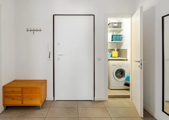 Leopardi 9, Bright Close To And Train Station * Lecco