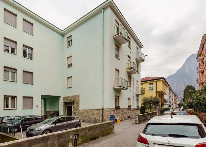 Apartment Leopardi 9, Bright Close To And Train Station Lecco