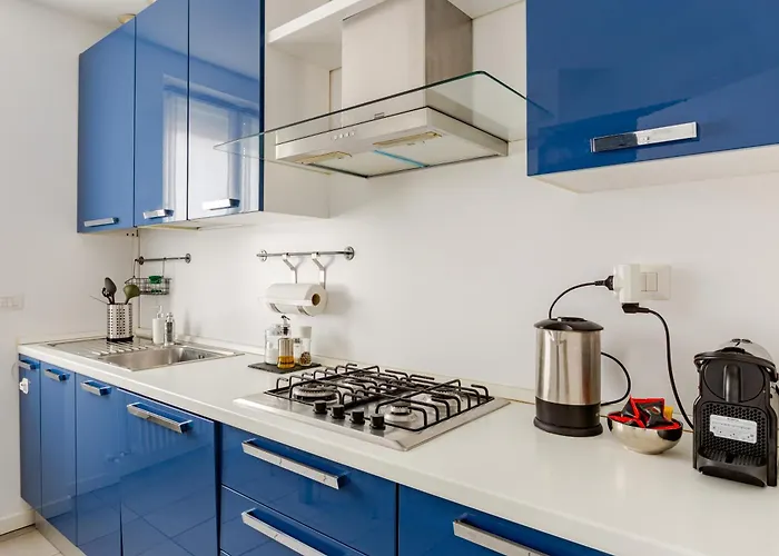 Leopardi 9, Bright Close To And Train Station Апартаменты Лекко