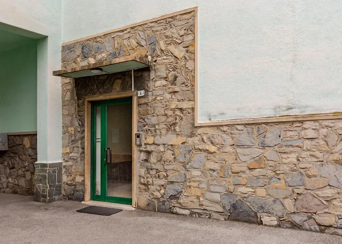 Leopardi 9, Bright Close To And Train Station
